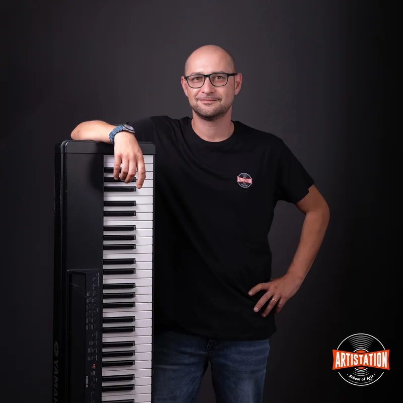 Luca Musolesi, insegnante di pianoforte e tastiere ad Artistation Faenza