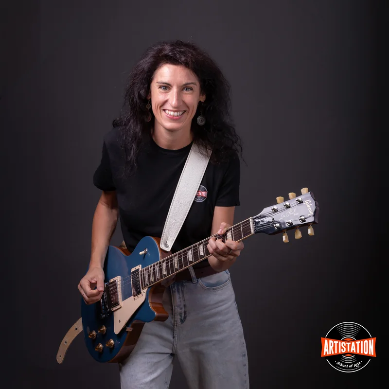 Silvia Wakte, insegnante di chitarra moderna ad Artistation Faenza